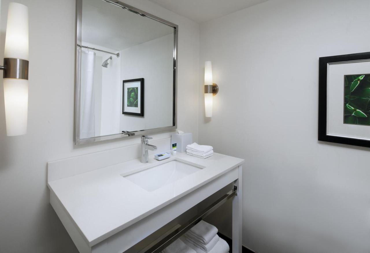 Four Points By Sheraton Phoenix South Mountain Eksteriør billede