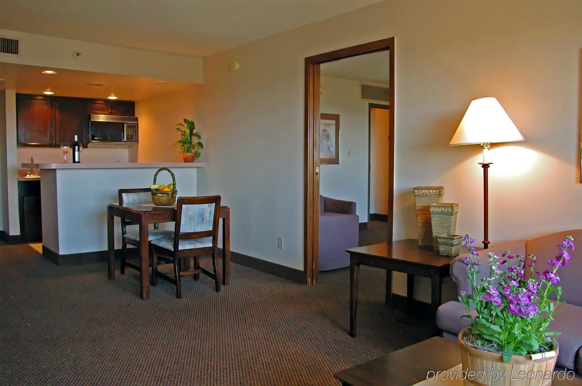 Four Points By Sheraton Phoenix South Mountain Eksteriør billede